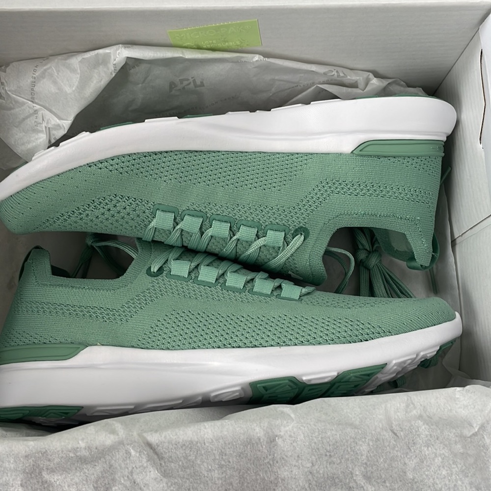APL TECHLOOM BREEZE